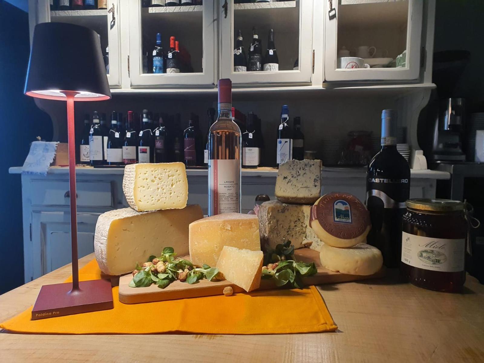 Agriturismo Cascina L'Arche Santo Stefano Belbo Eksteriør bilde