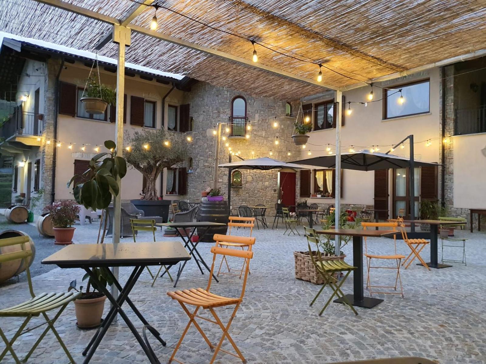 Agriturismo Cascina L'Arche Santo Stefano Belbo Eksteriør bilde