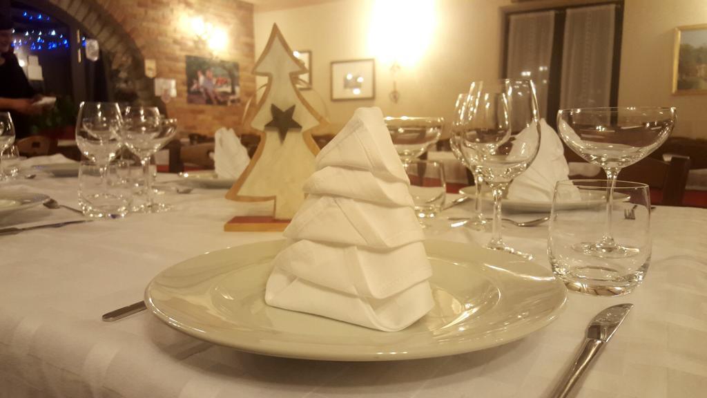 Agriturismo Cascina L'Arche Santo Stefano Belbo Eksteriør bilde